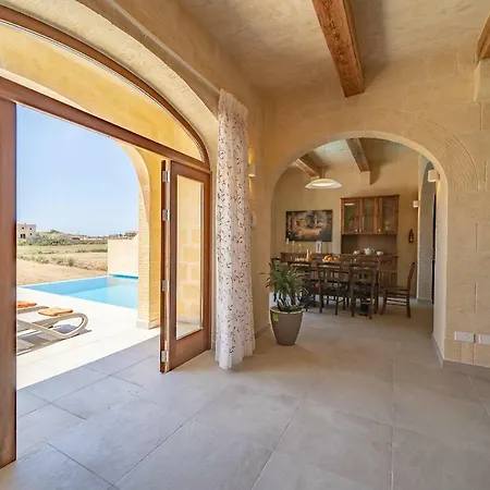 Hébergement de vacances Id-dwerja - A Four Bedroom With Infinity Pool & Views