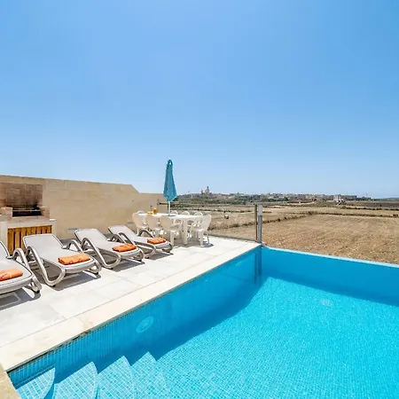 別荘 Id-dwerja - A Four Bedroom With Infinity Pool & Views