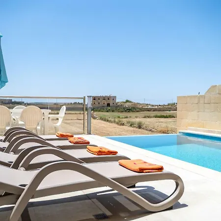 Id-dwerja - A Four Bedroom With Infinity Pool & Views * Santu Pietru