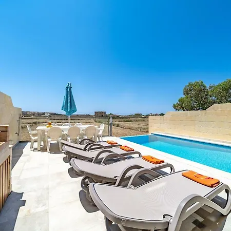 Id-dwerja - A Four Bedroom With Infinity Pool & Views * Santu Pietru