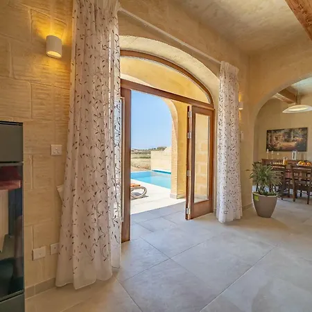 Id-dwerja - A Four Bedroom With Infinity Pool & Views