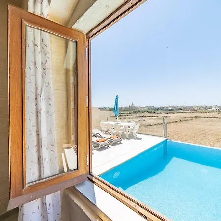 Id-dwerja - A Four Bedroom With Infinity Pool & Views