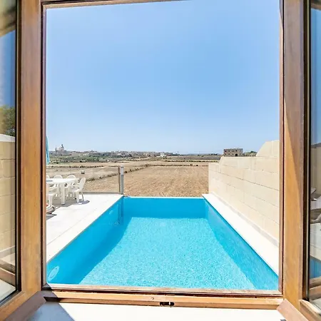 Id-dwerja - A Four Bedroom With Infinity Pool & Views Feriehus
